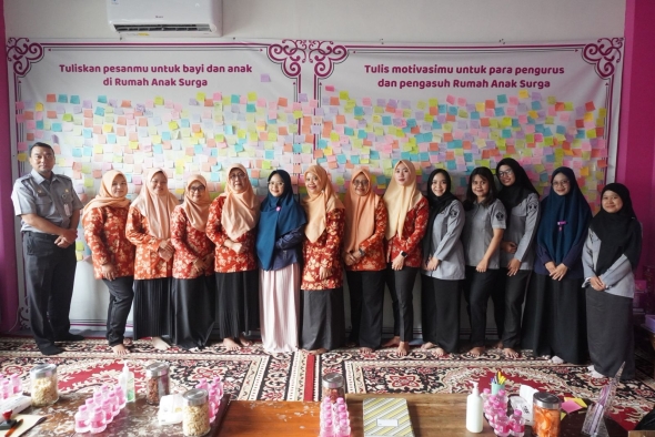 DWP Kemenkum Jateng Tebar Kepedulian di Panti Asuhan Rumah Anak Surga