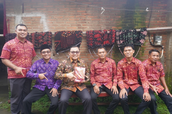 Kemenkum Jateng Tinjau Sentra Tenun Troso, Dorong Penguatan Ekraf Berbasis IG