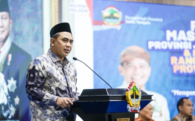 Ekonomi Jateng Tumbuh 5,37%, Gus Yasin: Penurunan Angka Kemiskinan Harus Dimasifkan
