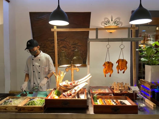 Iftar Picnic, Tradisi Berbuka Penuh Kebersamaan di Grand Candi Hotel Semarang