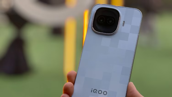 iQOO 15R Resmi Meluncur di India, Usung Snapdragon 8 Gen 5 dan Baterai 7.600mAh