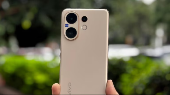 Vivo V70 FE Dirumorkan Meluncur Akhir Februari, Usung Kamera 200MP dan Baterai 7.000mAh