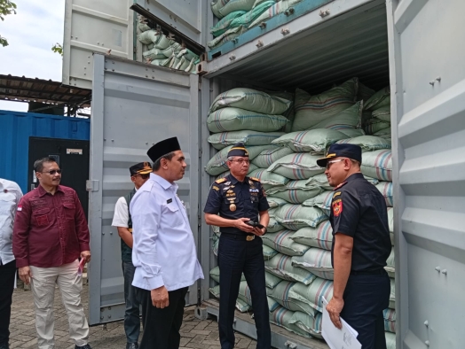 Bea Cukai Gagalkan Ekspor Ilegal “Kratom” ke India di Pelabuhan Semarang