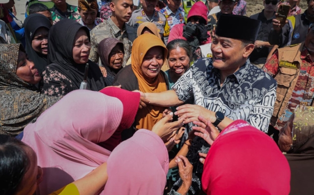 Perbaikan Jalan Semarang-Godong Pascabanjir Selesai, Gubernur Luthfi Buka Blokade