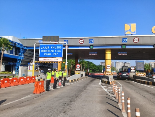 Hari Pertama Operasi Ketupat Candi, 23 Ribu Kendaraan Masuk Jateng Melalui GT Kalikangkung