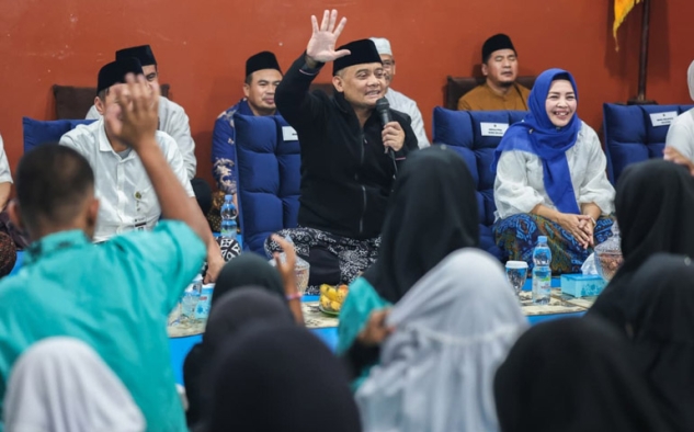 Momen Hangat Gubernur Jateng Buka Bersama Anak-anak Panti Woro Wiloso Salatiga