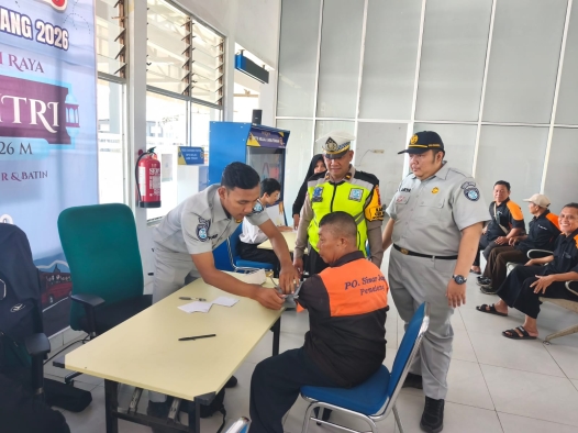 Polda Jateng Ramp Check Kendaraan dan Pemeriksaan Kesehatan Pengemudi di Terminal Pemalang