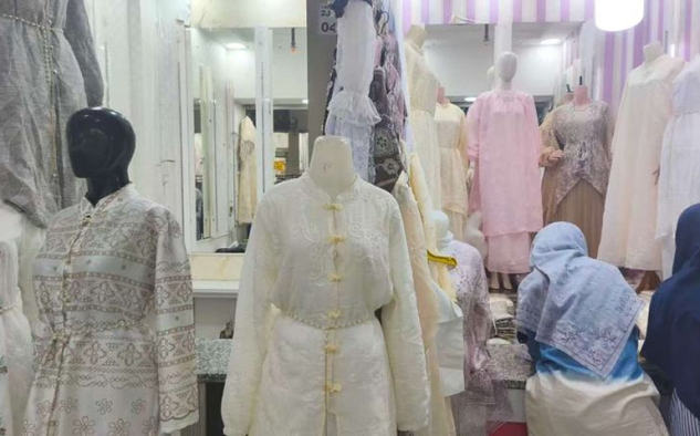 Tahun Ini, Busana Cheongsam China Ramaikan Tren Baju Lebaran Indonesia 