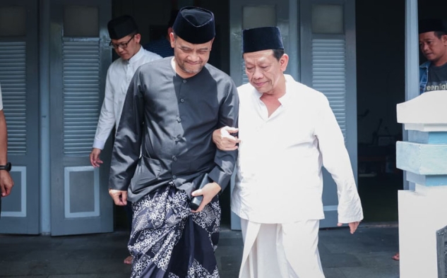Jelang Lebaran Sowan ke Ulama, Gubernur Luthfi Terima Pesan dari Mbah Munif