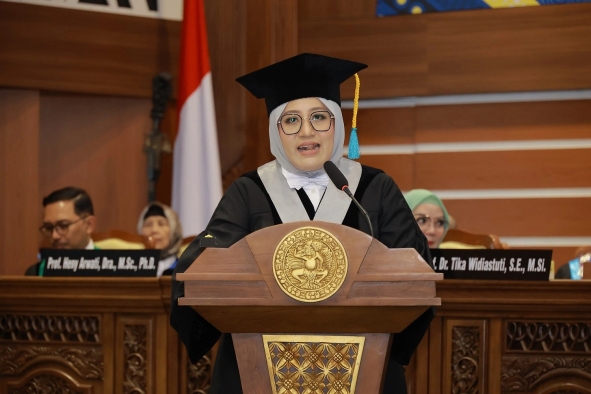 Tips Kelola Keuangan Saat Lebaran dari Pakar UNAIR agar Tidak Boros