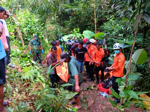 SAR Cilacap Evakuasi Seorang Pria di Banyumas yang Tercebur ke Sumur