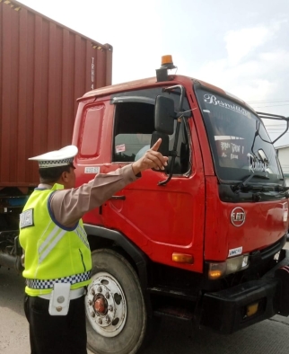 Arus Balik, Polda Jateng Sekat Pergerakan Truk Sumbu Tiga hingga 29 Maret