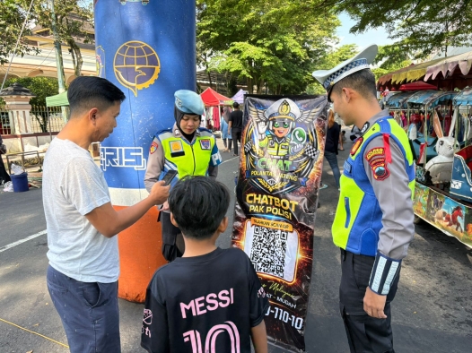 Kisah Arus Mudik di Temanggung: Polisi Momong Anak Pemudik hingga Bantu Kendaraan Habis BBM