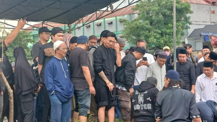 Ibunda Anji Wafat, Sang Musisi Ikhlas Melepas
