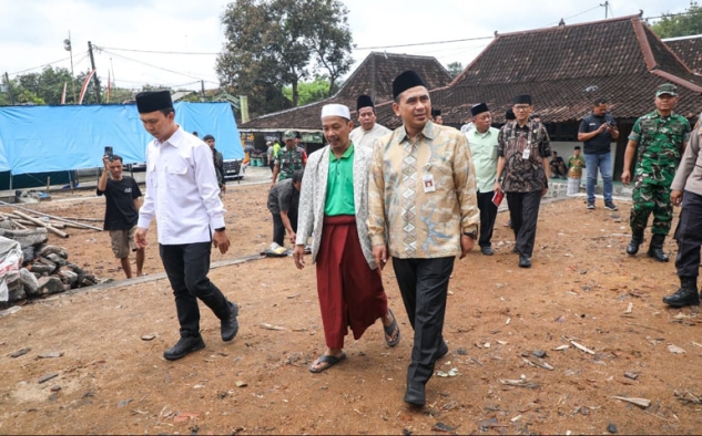 Wagub Jateng Tinjau Masjid Bersejarah Terbakar di Kendel, Boyolali