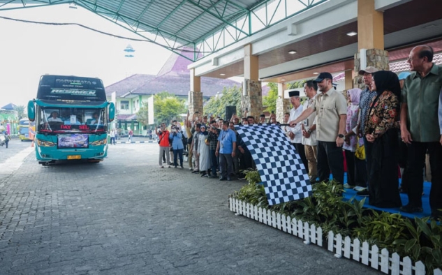 Gubernur Luthfi Lepas Balik Rantau Gratis 2026, Puluhan Ribu Warga Jateng Dapat Fasilitas Transportasi