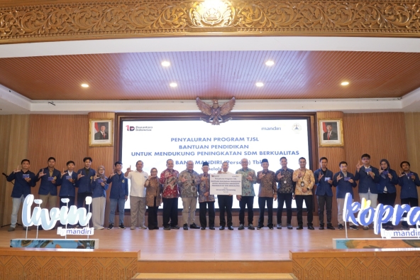 Bank Mandiri Salurkan Bantuan Pendidikan kepada USM
