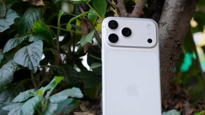 iPhone 18 Pro Dirumorkan Hadir dengan Warna Merah Tua dan Desain Lebih Minimalis