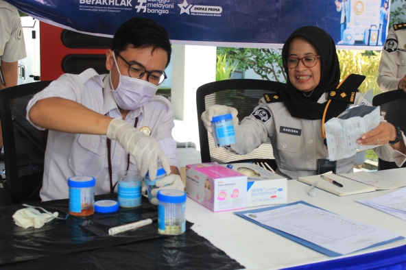 Komitmen Bersih Narkoba, Kanwil Ditjenpas Jateng Gandeng BNN Gelar Tes Urine