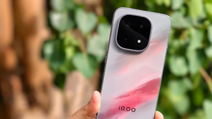 iQOO 15 Apex Edition Resmi Dijual, Varian Baru dengan Desain Premium dan Baterai Jumbo