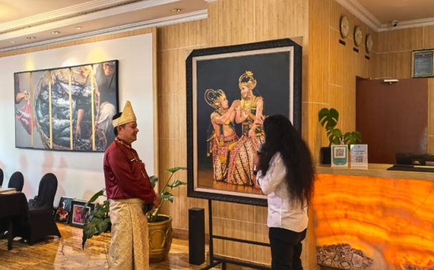 Grand Candi Hotel Semarang Gelar “Pesona Jagat Rupa”, Pamerkan 30 Karya Seniman Jateng