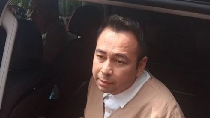 Raffi Ahmad Tinjau Langsung Lokasi Kecelakaan Kereta di Bekasi, Ungkap Duka Mendalam