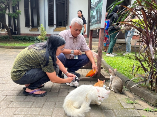Lawang Sewu Peduli Kucing: Jalin Kolaborasi Positif dengan Komunitas Cat Lovers Kota Semarang