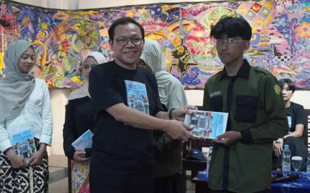Museum Batik Pekalongan Gelar Bedah Buku tentang Strategi Menuturkan Warisan Budaya