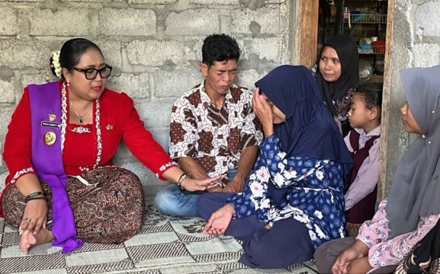 Takziah ke Rumah Keluarga Siswa SMP di Semanu, Bupati Gunungkidul Sampaikan Belasungkawa