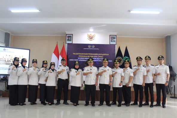 Ditjenpas Jateng Lantik 10 CPNS Baru