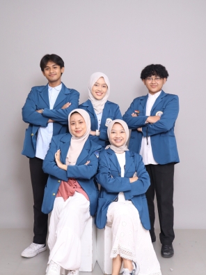 Mahasiswa UNAIR Kembangkan Pembalut Luka Berbahan Alami untuk Cegah Infeksi dan Percepat Penyembuhan