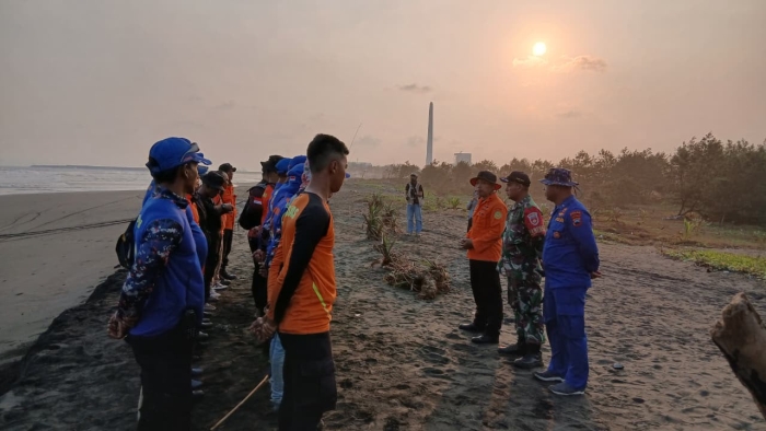 SAR Cilacap Lakukan Pencarian Seorang Pria Diduga Hilang di Laut wilayah Bunton