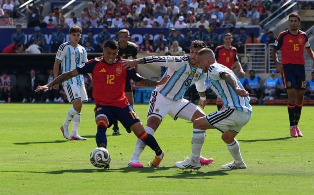 Pedro Porro Bangga Penuhi Janji kepada Kakek Usai Antar Spanyol Juara Dunia