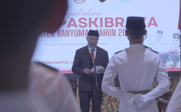 Bupati Banyumas Kukuhkan 30 Paskibraka Jelang 17 Agustus