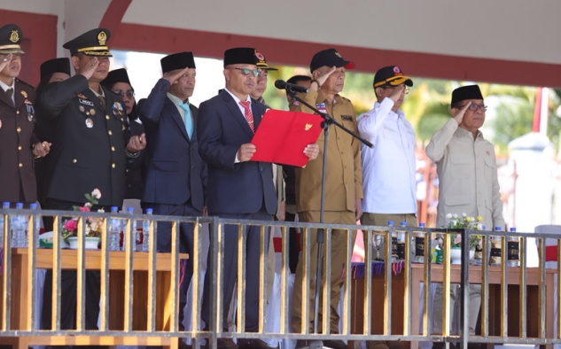 Menteri Kabinet Merah Putih Rayakan HUT ke-81 RI Bersama Warga Terdampak Gempa NTT