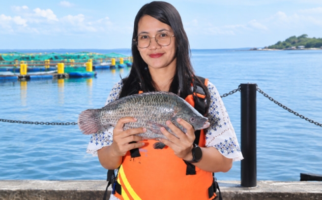 Kisah Friska Saragih, Alumni UNAIR yang Dorong Tilapia Danau Toba Go Global
