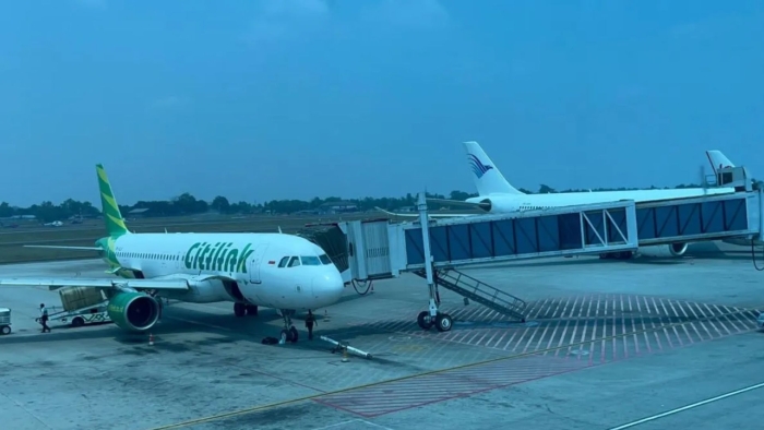 Kabut Asap Ganggu Enam Penerbangan di Bandara Palembang, Jarak Pandang Turun 700 Meter