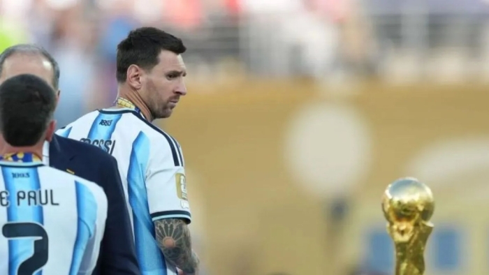 Scaloni Prediksi Perpisahan Messi dengan Argentina Bakal Penuh…