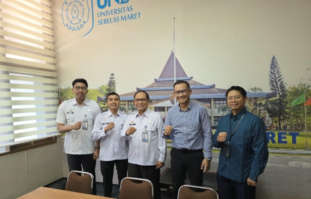 Perluas Kolaborasi, Kanwil Kemenkum Jateng Bahas Rencana Kerja Sama dengan UNS dan Pemkab Karanganyar